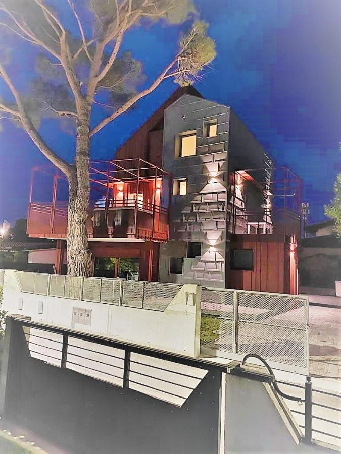 Villa Cisa Con Yacuzzi لينانو سابيادورو المظهر الخارجي الصورة