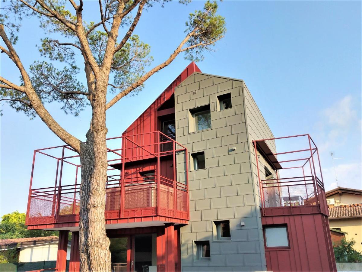 Villa Cisa Con Yacuzzi لينانو سابيادورو المظهر الخارجي الصورة
