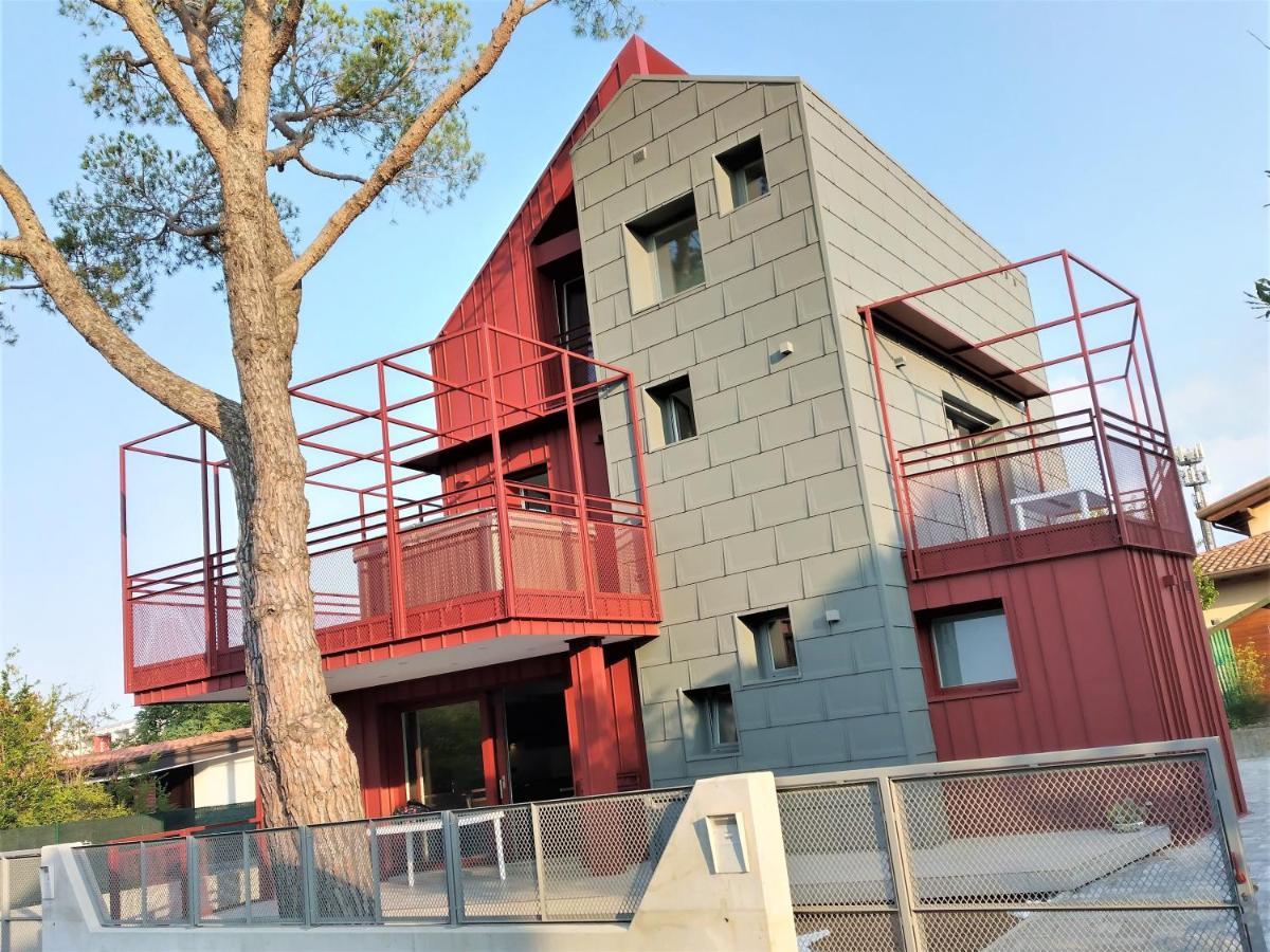 Villa Cisa Con Yacuzzi لينانو سابيادورو المظهر الخارجي الصورة